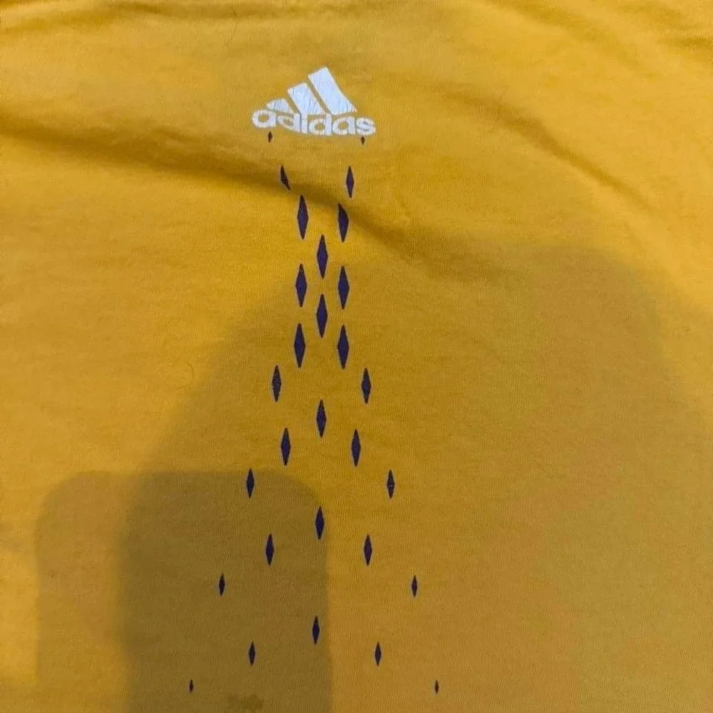 Yellow‎ Lakers tee with blue accents #NBA #basketball Adidas size large